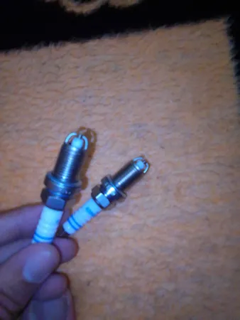 شمع خودرو بوش کد 745 مناسب برای پراید بسته 4 عددی