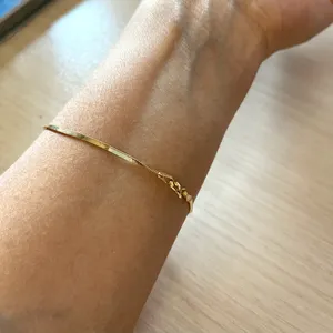 تجریه خرید دستبند هرینگبون طلا 18 عیار زنانه ناریا کد N01