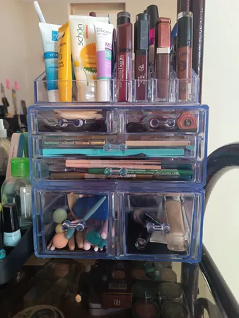 استند لوازم آرایشی مدل 06