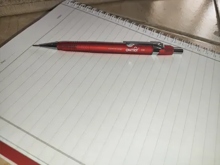 مداد نوکی اونر کد 115200 قطر نوشتاری 0.9 میلی متر