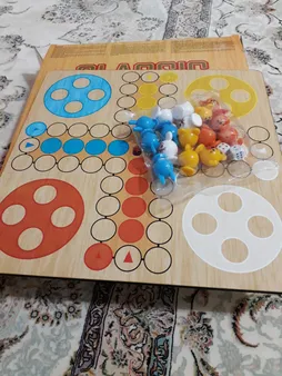 بازی منچ و مارپله کلاسیک تخته چوبی مدل Animals