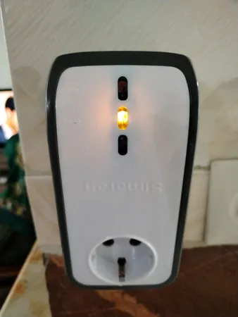 محافظ ولتاژ سیماران مدل SM-140AW