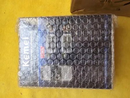 ماشین اصلاح موی سر و صورت وی جی ار مدل V-906