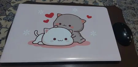 استیکر لپ تاپ مدل cute cat 03 مناسب برای لپ تاپ 15 تا 17 اینچ به همراه برچسب حروف فارسی کیبورد