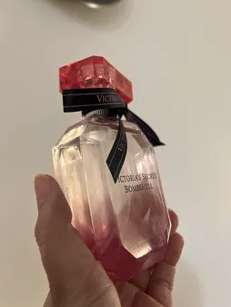 ادو پرفیوم زنانه فراگرنس پرشیا 116 مدل ویکتوریا سکرت بامب شل حجم 100 میلی لیتر