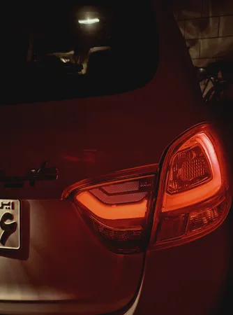 چراغ خطر عقب نورگستر مدل پلاس مناسب برای کوئیک بسته 2 عددی