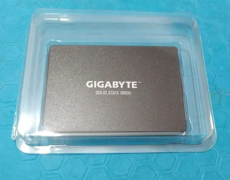 اس اس دی اینترنال گیگابایت مدل GP-GSTFS31240GNTD ظرفیت 240GB