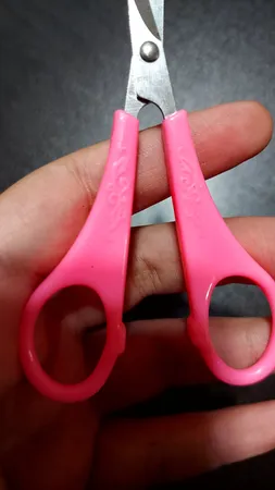 قیچی ابرو اس جی ان مدل PH1