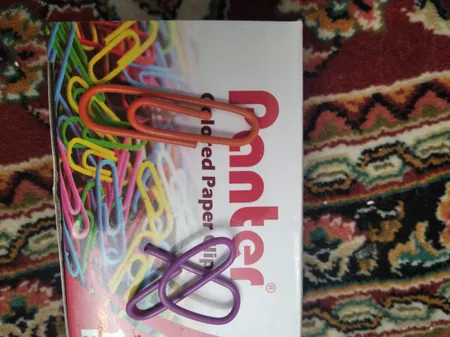 گیره کاغذ پنتر مدل رنگی سایز 28 میلی متر - بسته 100 عددی