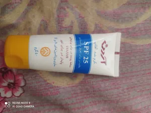 تجریه خرید کرم ضدآفتاب بی‌رنگ آردن مدل SPF25 مناسب انواع پوست وزن 50 گرم