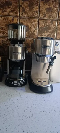 اسپرسو ساز دلونگی مدل Dedica EC685