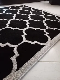 فرش ماشینی ساوین کد 4045 زمینه مشکی