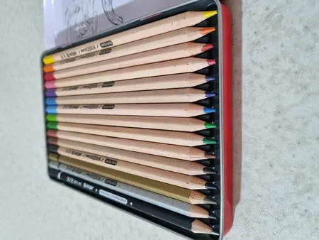 مداد رنگی 12 + 3 رنگ آریا مدل 3021