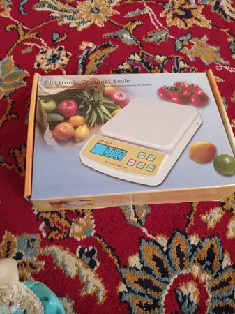 ترازوی آشپزخانه مدل sf400a