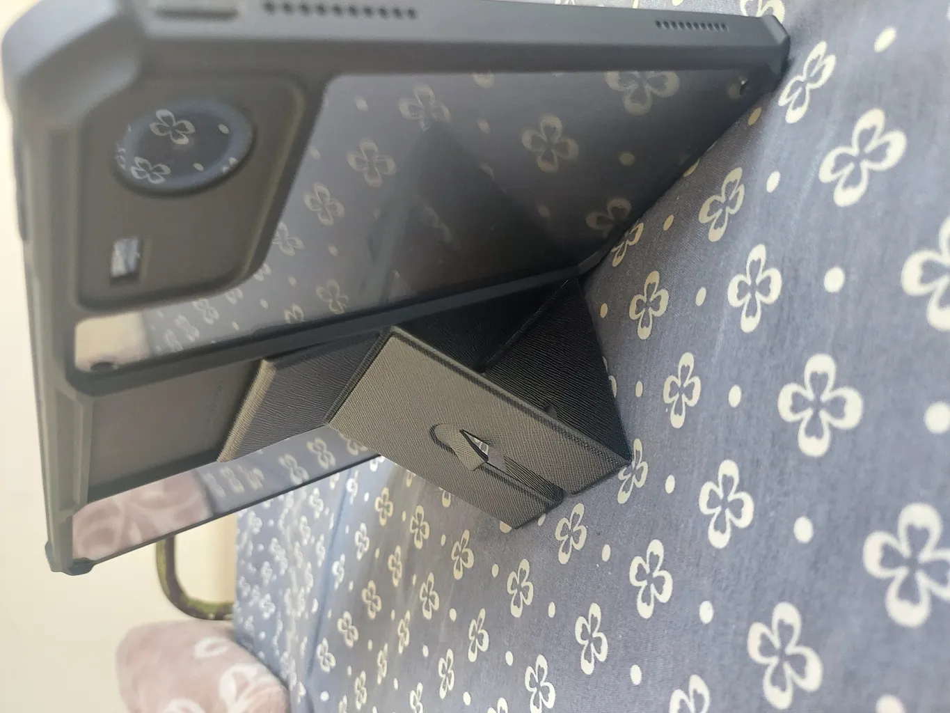 کاور بادیگارد مدل Kickstand مناسب برای تبلت شیائومی Redmi Pad SE 11 inch