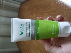 تجریه خرید کرم آبرسان وچه مدل Bamboo مناسب پوست‌های چرب و مستعد آکنه حجم 60 میلی‌لیتر