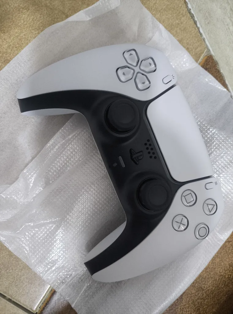 کنسول بازی سونی مدل PlayStation 5 Slim Digital Edition ظرفیت یک ترابایت ریجن 2016B اروپا به همراه دسته اضافه