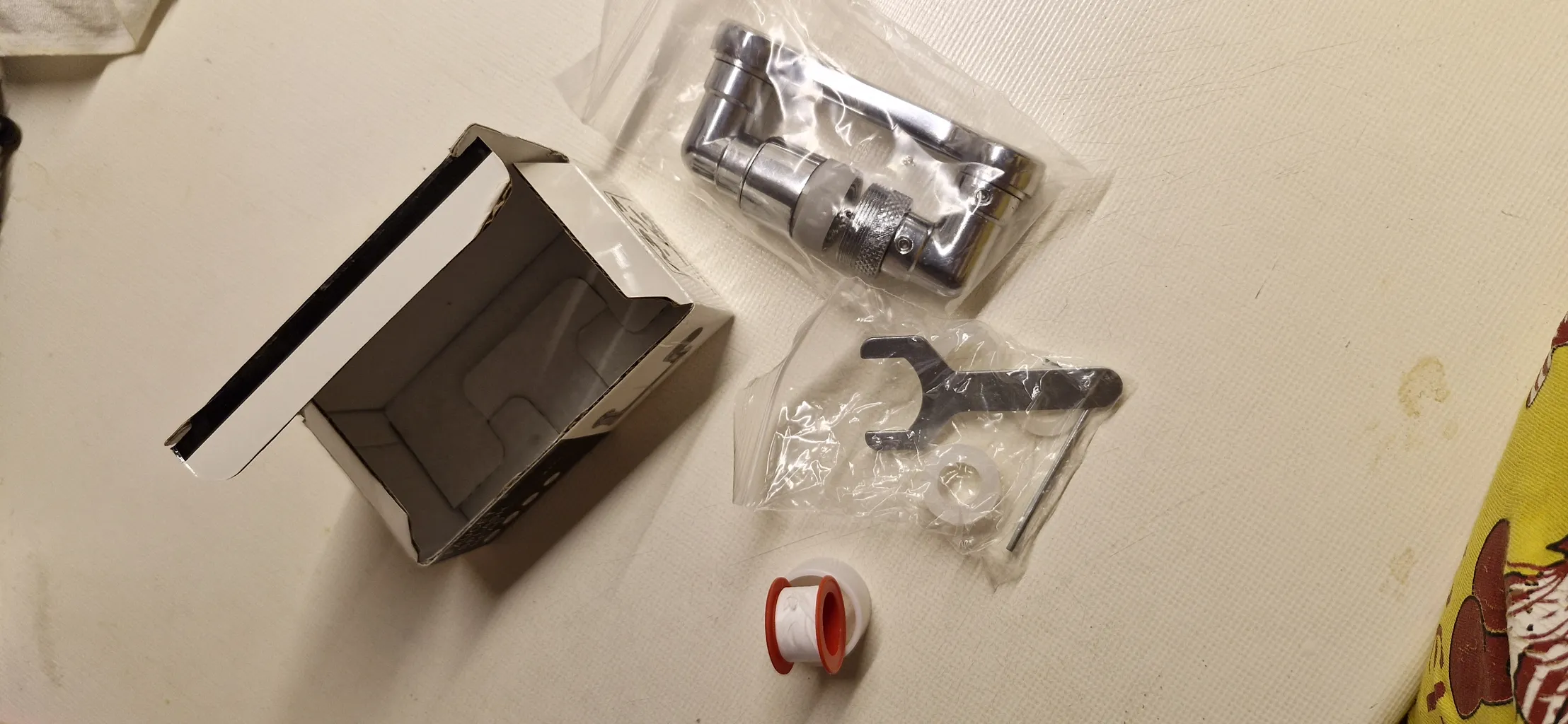 سرشیر آب آلوا مدل گردان 1080 درجه کد VMI-KB-8001