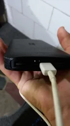 پاوربانک 10 وات شیائومی مدل Redmi ظرفیت 10000 میلی آمپر ساعت به همراه کابل تبدیل microUSB