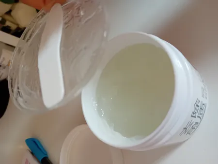 اسکراب لایه بردار پوست بایواکوا مدل  Brightening Exfoliating Rice Gel حجم 140 میلی لیتر