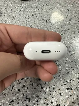هدفون بلوتوثی اپل مدل AirPods 4 (نسخه دارای نویز کنسلینگ)
