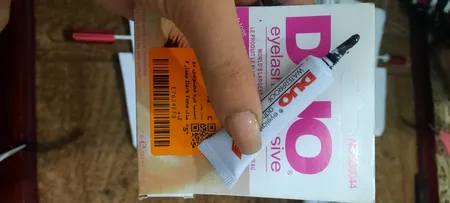 چسب مژه مصنوعی دو مدل Dark Tone مقدار 7 گرم