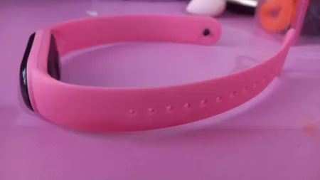 بند مدل rain-560 مناسب برای مچ بند هوشمند شیائومی Mi Band 5