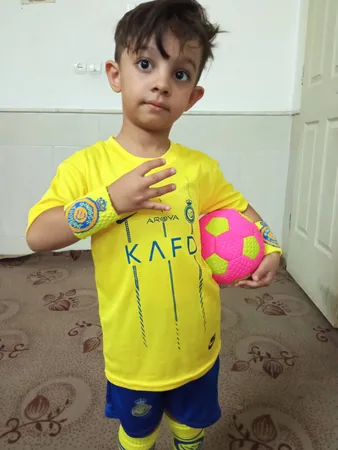 ست پنج تکه لباس ورزشی پسرانه طرح النصر مدل رونالدو 2024