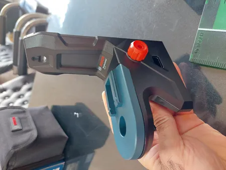 تراز لیزری بوش مدل GCL 2_50 G