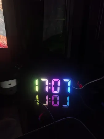 ساعت رومیزی دیجیتال مدل صفحه رنگی کد GH0725D