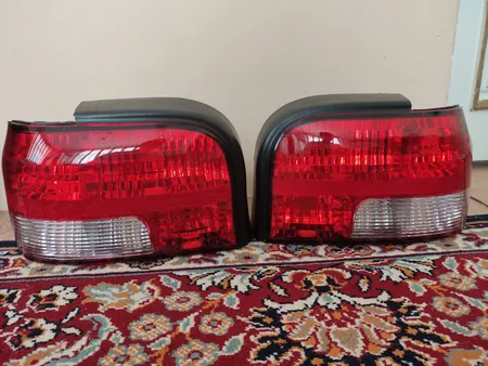 چراغ خطر عقب مدل km20 مناسب برای پراید 131 بسته 2 عددی