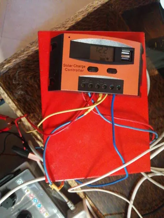 کنترل کننده دیجیتال شارژ خورشیدی 10 آمپر مدل PWM102