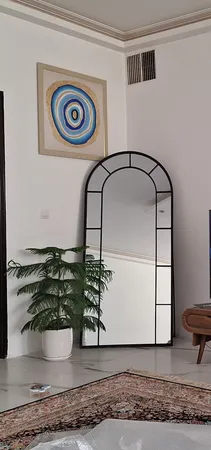 آینه مدل قدی فلزی طرح تاج پایه دار F-180