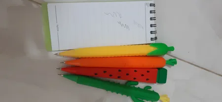 مداد نوکی 0.5 میلی متری طرح میوه ها کد 01 مجموعه 3 عددی