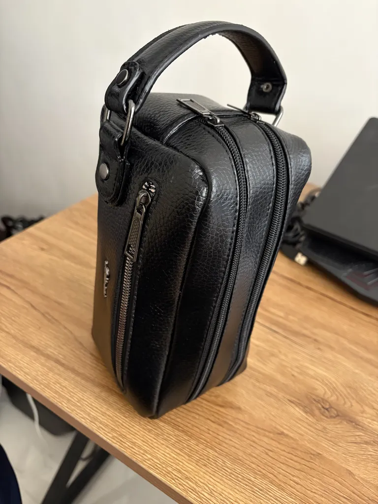 کیف دستی مردانه بیورا مدل shz02