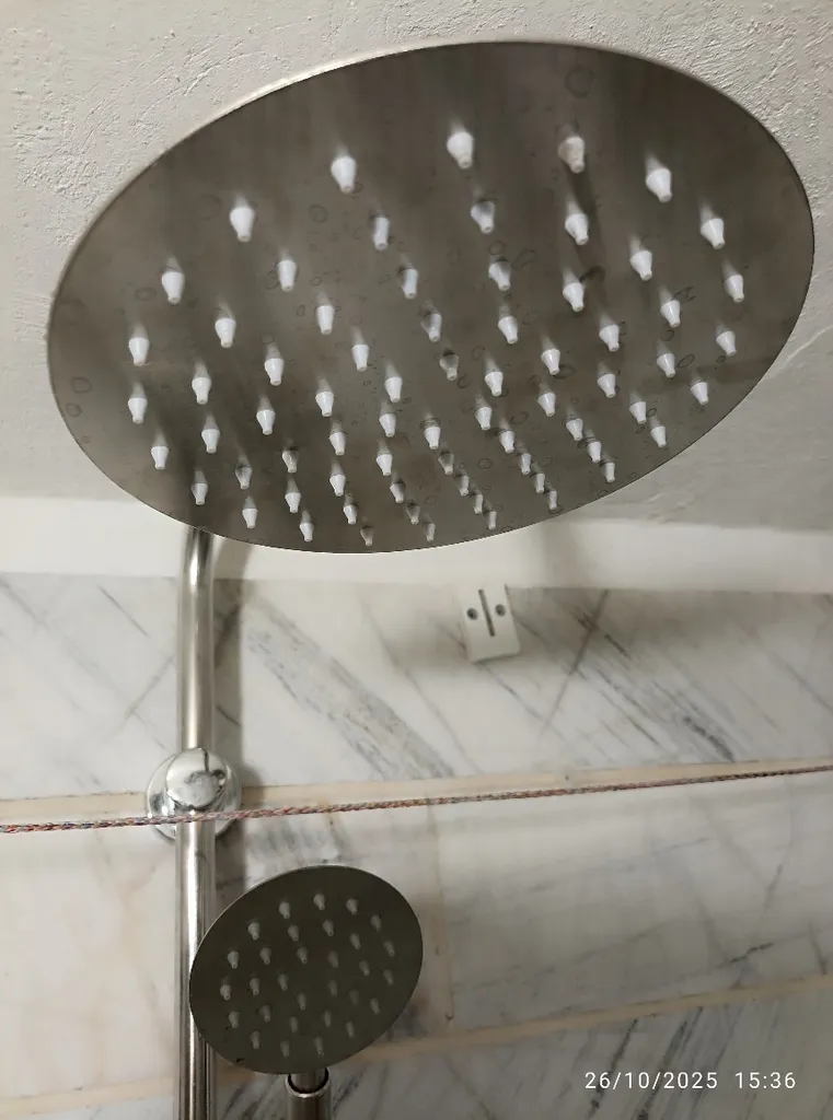 علم دوش حمام پاپیروس مدل یونیورست New-Classic