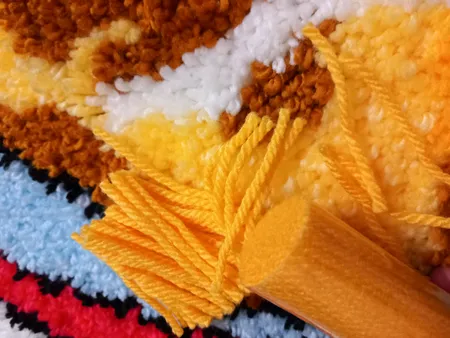 کاموا فرشینه بافی مدل برش خورده بسته 10 عددی