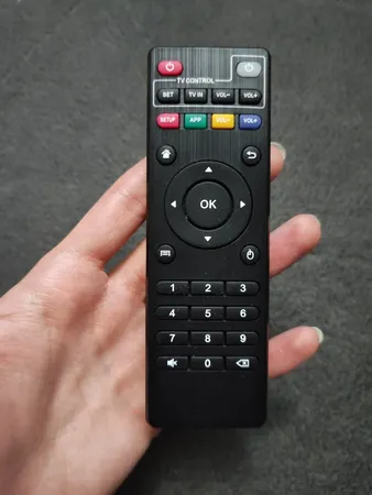 ریموت کنترل مدل 2000 مناسب برای اندروید باکس تسکو