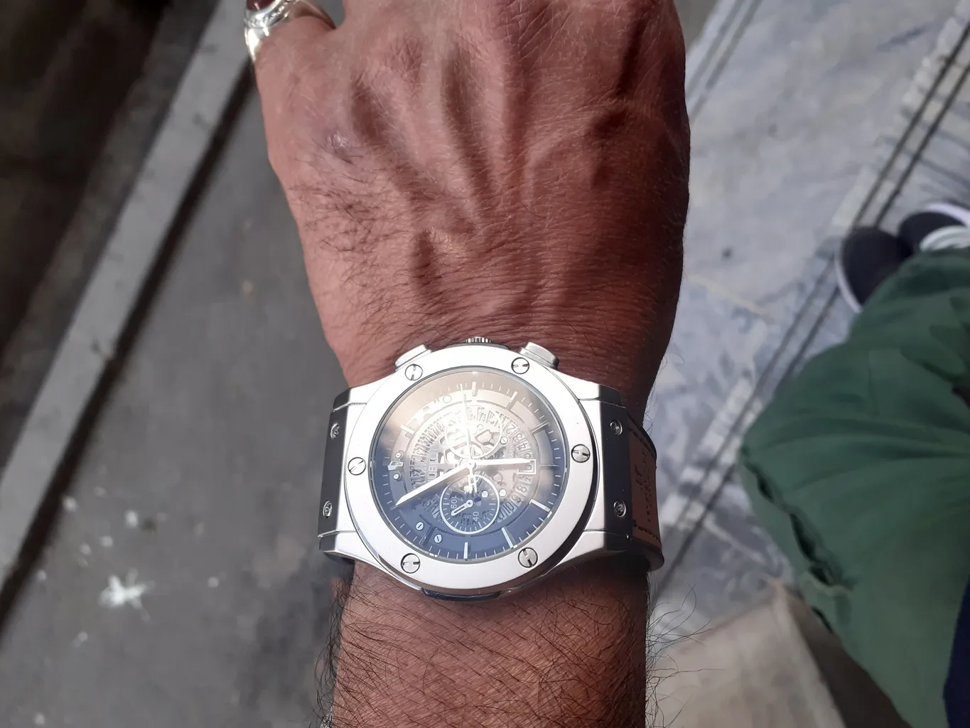 ساعت مچی عقربه ای مردانه مدل بیگ بنگ 108