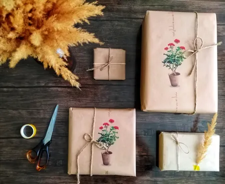 کاغذ کادو طرح شمعدانی بسته 5 عددی