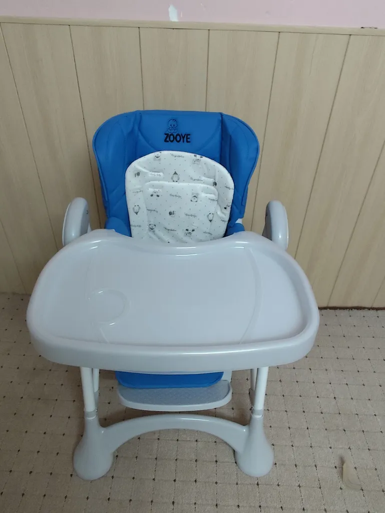 صندلی غذاخوری کودک زویه مدل z110