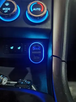 شارژر فندکی سامسونگ مدل EP-L5300XBEGWW به همراه کابل تبدیل USB-C