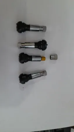 والف لاستیک خودرو مدل TR414 بسته 4 عددی