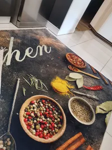 تجریه خرید  فرش ماشینی محتشم طرح آشپزخانه کد 100494 زمینه مشکی