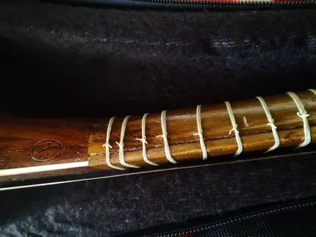 سه تار مکتب مدل 001