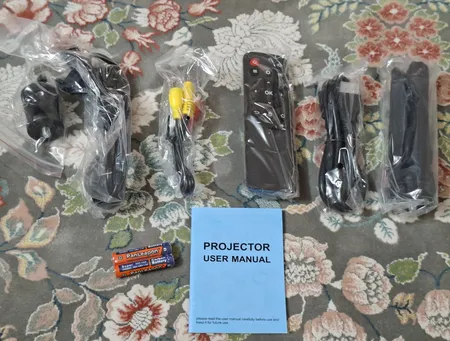 ویدئو پروژکتور یومیو مدل umiio Q2