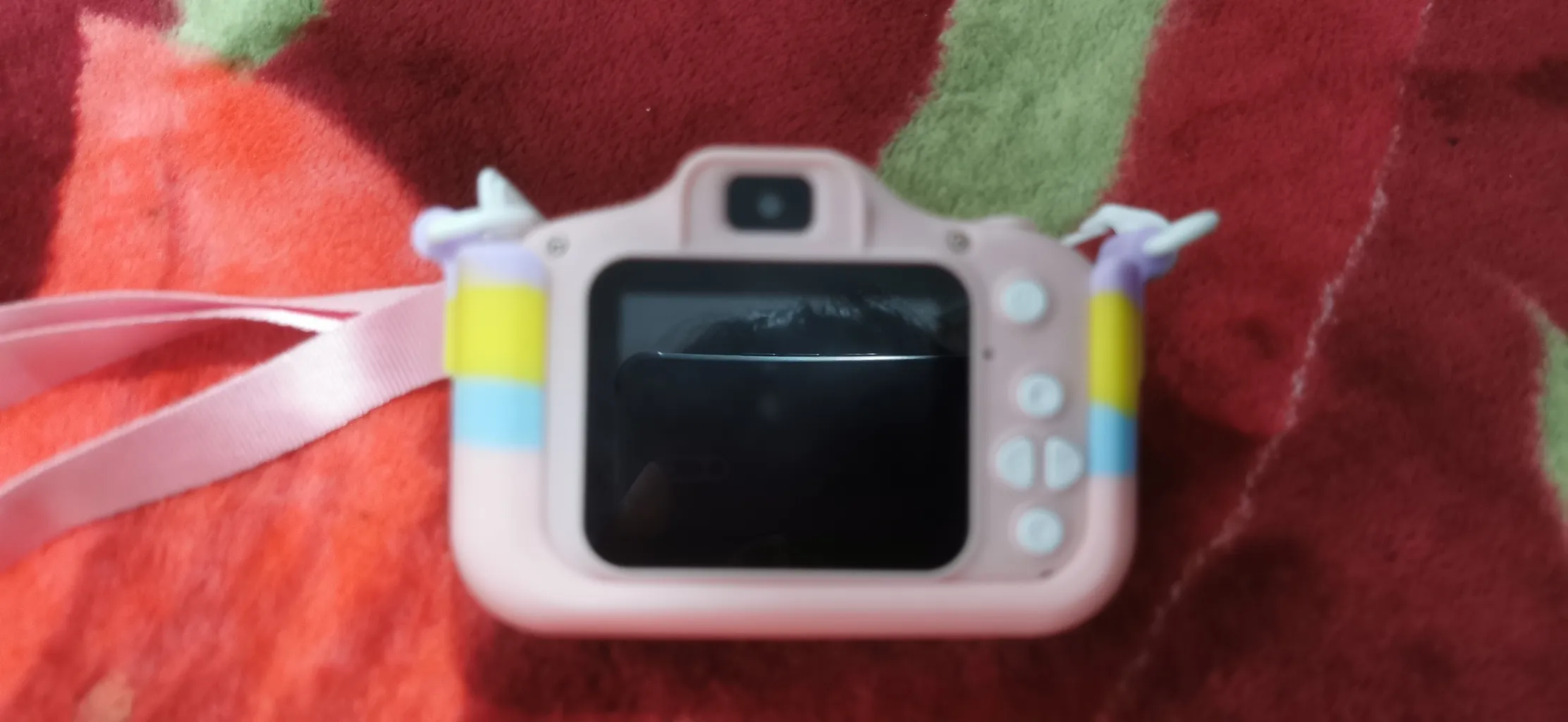 دوربین دیجیتال مدل AX6065