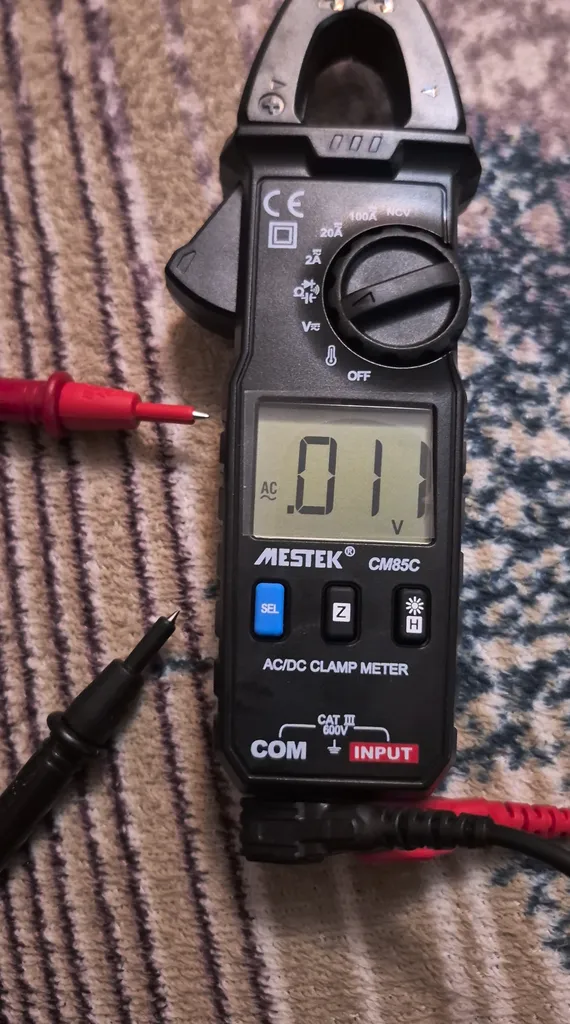 مولتی متر کلمپی دیجیتال مستک مدل CM85C