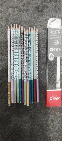 مداد مشکی آریا مدل 3044 بسته 12 عددی