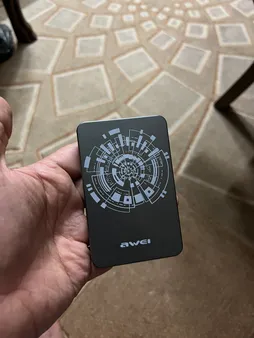 پاوربانک بی‌سیم 22.5 وات اوی مدل P113K-22.5W ظرفیت 10000 میلی آمپر ساعت